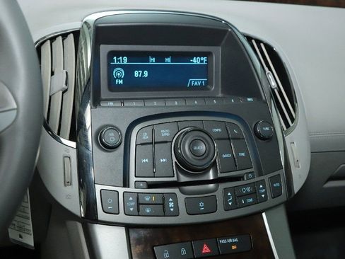 Used 2011 Buick LaCrosse CX image 37