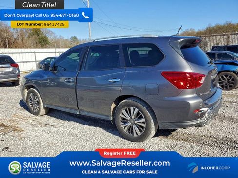 Used 2018 Nissan Pathfinder SL image 3