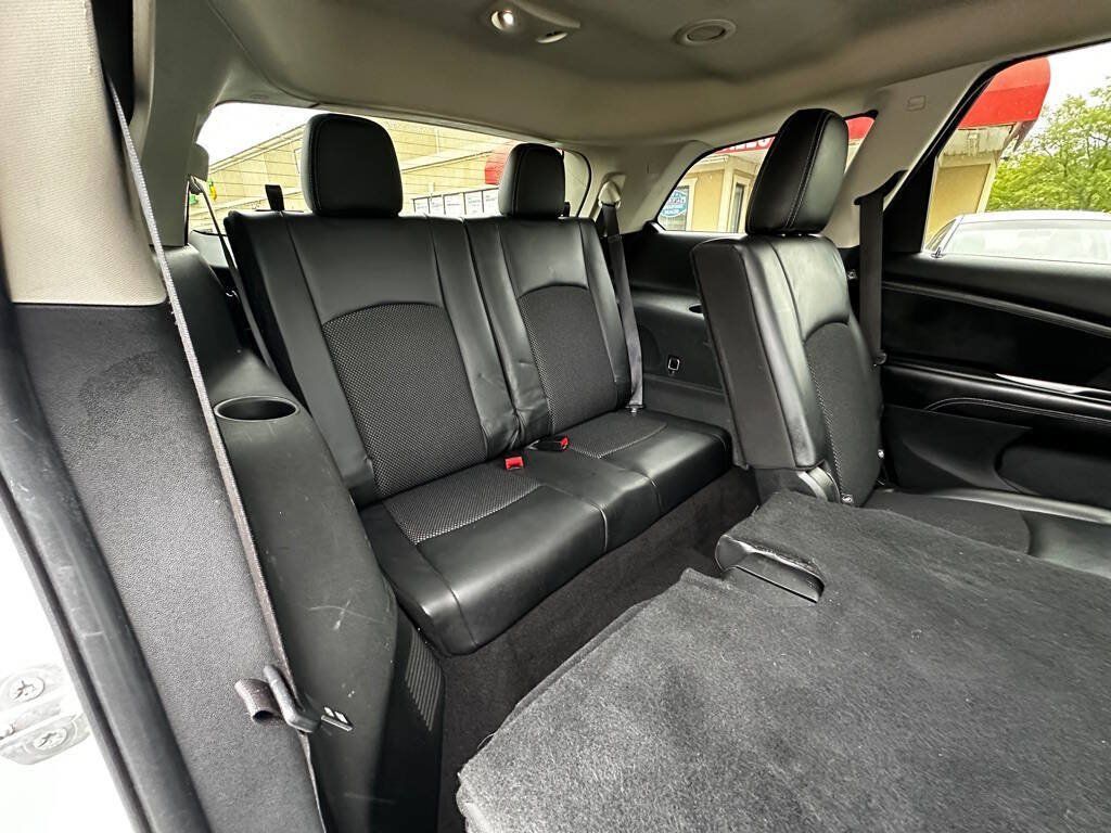 Used 2015 Dodge Journey Crossroad w/ Flexible Seating Group AWD/4WD image 9