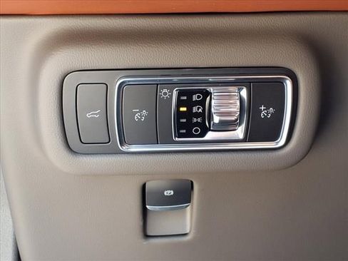 New 2025 Lincoln Nautilus Black Label w/ Jet Appearance Package image 10