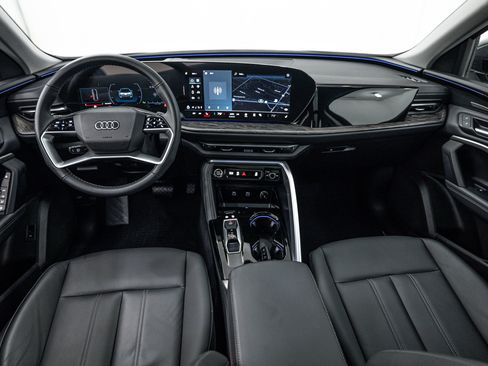 Used 2025 Audi Q5 Premium Plus w/ Premium Plus AWD/4WD image 15