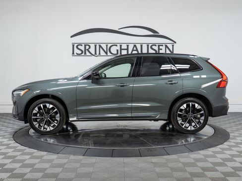New 2026 Volvo XC60 B5 Plus w/ Climate Package image 8