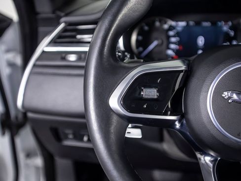 Used 2023 Jaguar F-PACE S AWD/4WD image 34