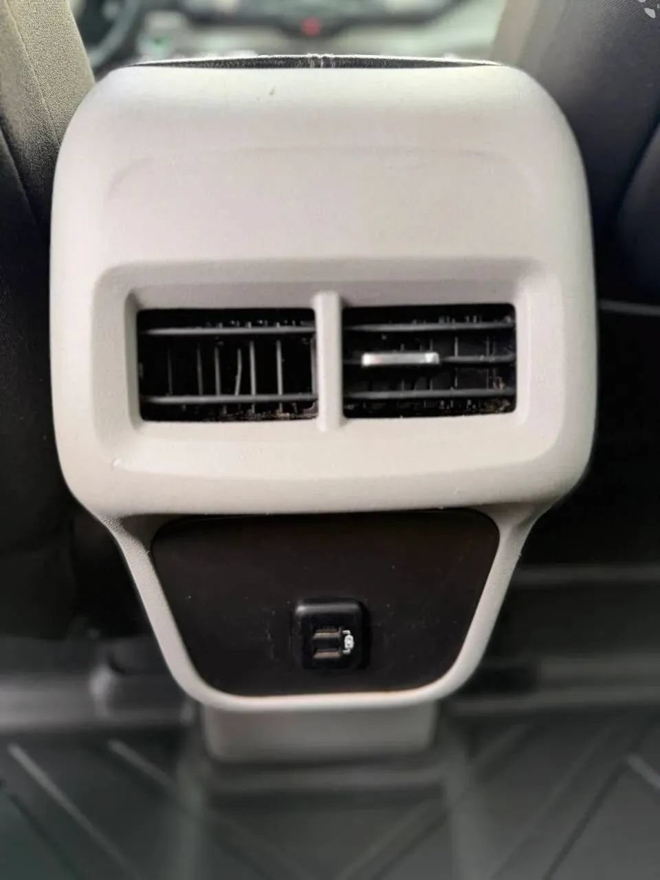 Used 2018 GMC Terrain SLE FWD image 3