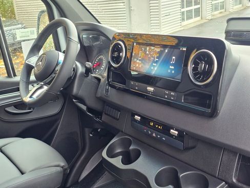 New 2026 Mercedes-Benz Sprinter 3500 image 18