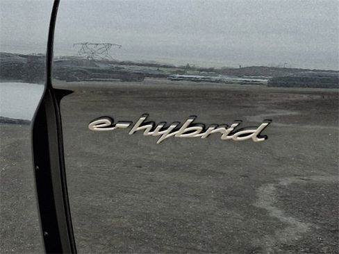 New 2026 Porsche Panamera Turbo image 24