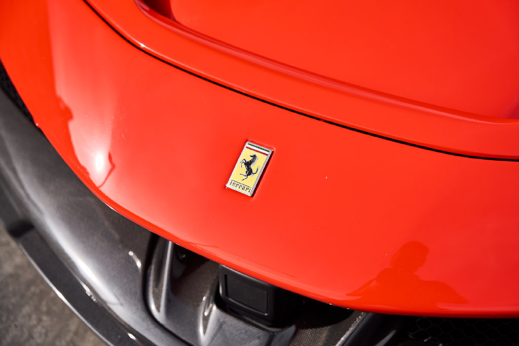 Used 2022 Ferrari SF90 Spider AWD/4WD image 8