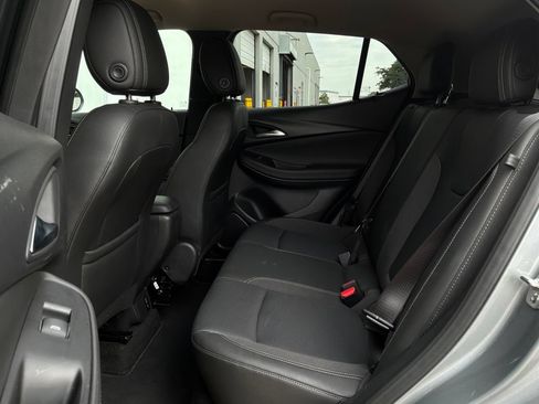 Used 2025 Buick Encore GX Preferred FWD image 11