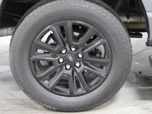 Used 2025 Ford F150 Platinum image 14