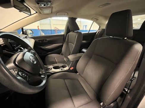 Used 2023 Toyota Corolla LE image 21
