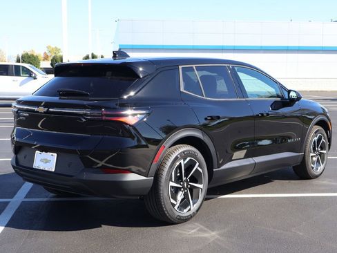 New 2026 Chevrolet Equinox EV LT w/ Comfort Package image 8