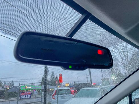 Used 2014 Subaru Crosstrek 2.0i Premium image 21