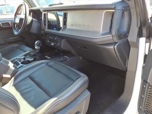 Used 2025 Ford Bronco Outer Banks image 10