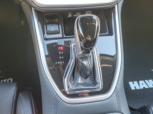 Certified 2025 Subaru Outback Limited image 16