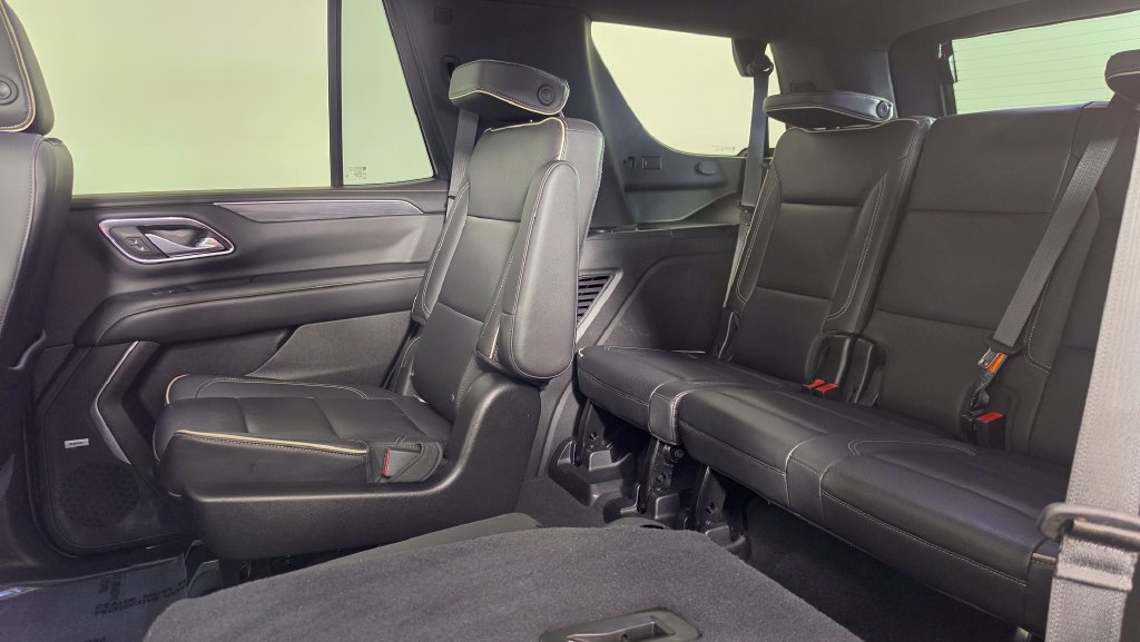 Used 2021 GMC Yukon SLT w/ SLT Luxury Plus Package AWD/4WD image 22