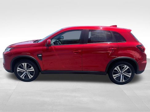 Used 2021 Mitsubishi Outlander Sport LE FWD image 2