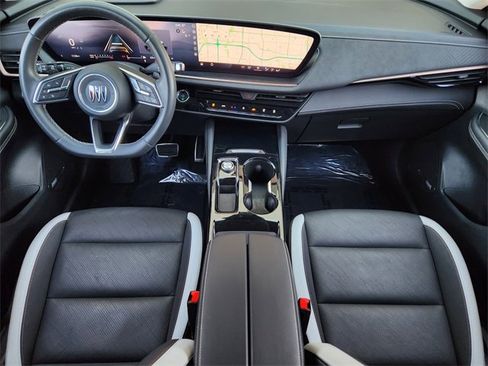 Certified 2025 Buick Envision Sport Touring image 20