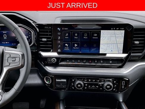 New 2026 Chevrolet Silverado 1500 High Country w/ Technology Package AWD/4WD image 4