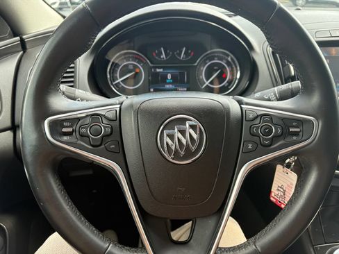 Used 2017 Buick Regal Sport Touring FWD image 7