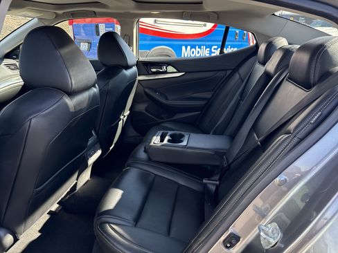 Used 2023 Nissan Maxima SL image 34