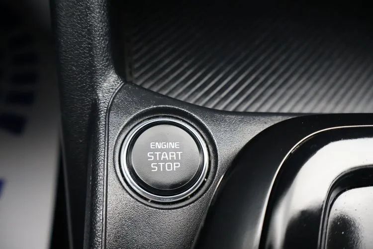 Used 2025 Kia K4 FWD image 28