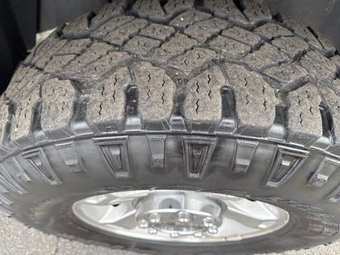 Used 2015 Ford F350 XLT w/ XLT Value Package image 4