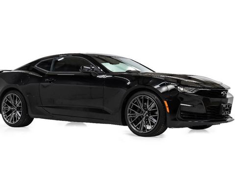 Used 2020 Chevrolet Camaro SS RWD image 1