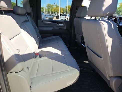 Used 2024 GMC Sierra 2500 SLT image 27