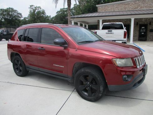 Used 2015 Jeep Compass Sport FWD image 3