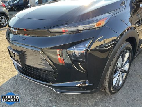 Used 2022 Chevrolet Bolt EUV LT w/ Convenience Package image 84