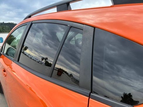 Used 2020 Subaru Crosstrek 2.0i Premium w/ Moonroof Package 2 AWD/4WD image 19