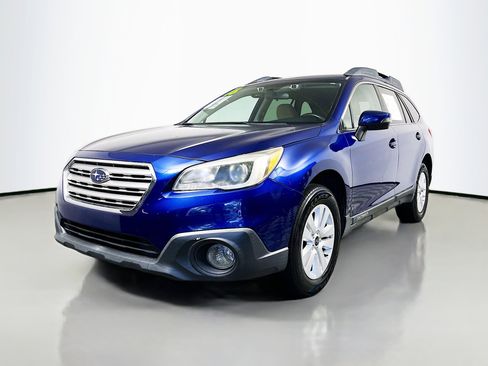 Used 2016 Subaru Outback 2.5i Premium image 10