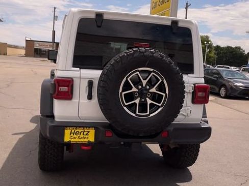 Used 2026 Jeep Wrangler Unlimited Rubicon AWD/4WD image 8