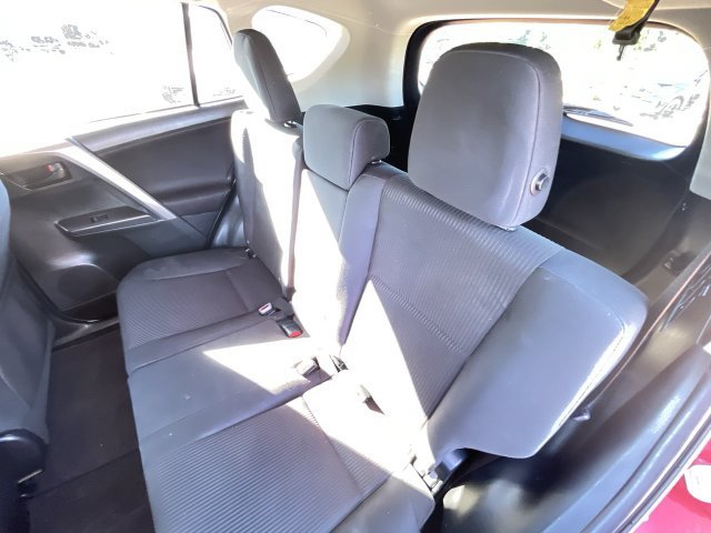 Used 2017 Toyota RAV4 LE FWD image 18