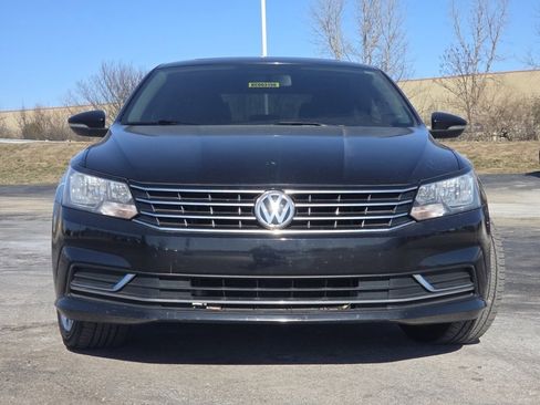 Used 2019 Volkswagen Passat 2.0T Wolfsburg w/ Wheels & Sunroof Package image 3