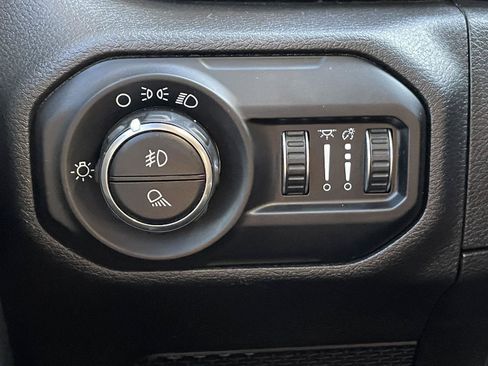 Certified 2021 Jeep Gladiator Sport image 26