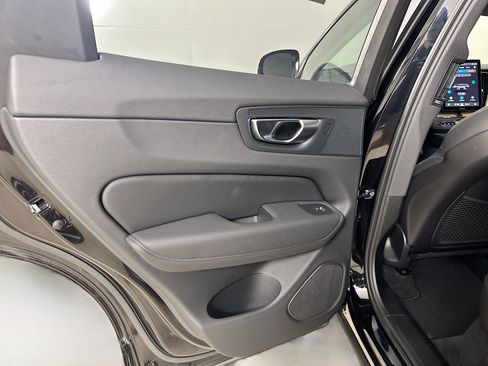 Used 2026 Volvo XC60 B5 Ultra w/ Protection Package Premier AWD/4WD image 37