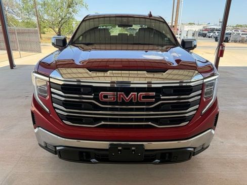 Used 2023 GMC Sierra 1500 SLT AWD/4WD image 2