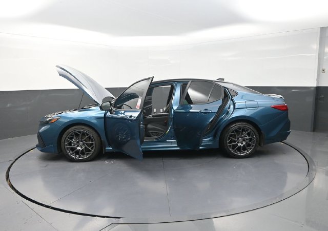 Used 2026 Toyota Camry XSE AWD/4WD image 44