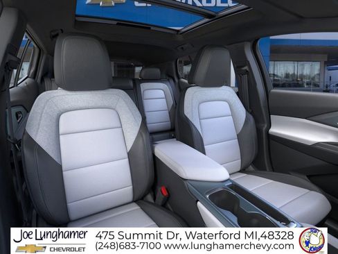 New 2026 Chevrolet Equinox EV LT image 17