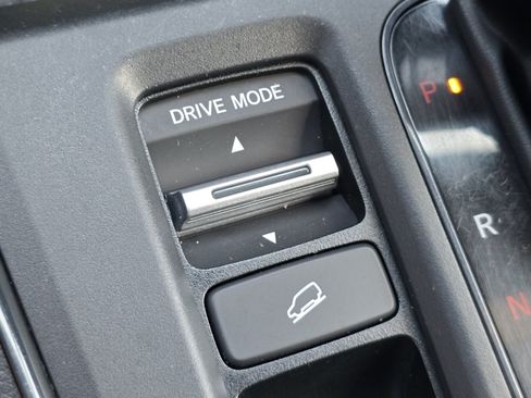 Used 2023 Honda CR-V Sport Touring image 11