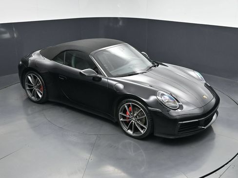 Certified 2020 Porsche 911 Carrera 4 AWD/4WD image 21