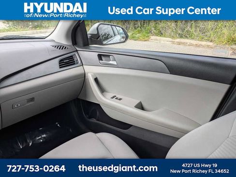 Used 2016 Hyundai Sonata SE FWD image 15