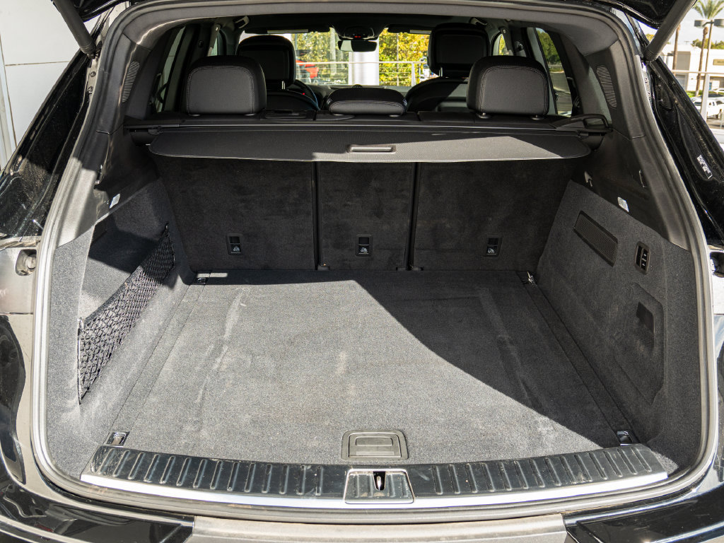 Certified 2026 Porsche Cayenne AWD/4WD image 17