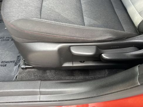 Used 2024 Chevrolet Trax RS image 12