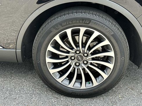 Used 2022 Lincoln Aviator Reserve w/ Equipment Group 201A RWD image 12