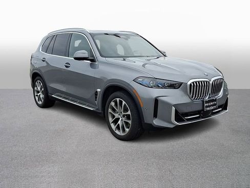 Used 2026 BMW X5 xDrive40i AWD/4WD image 3