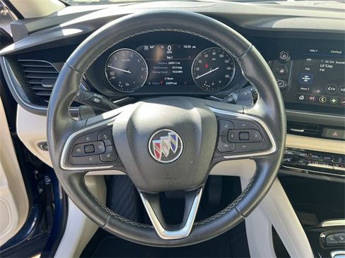 Used 2023 Buick Envision Essence image 11