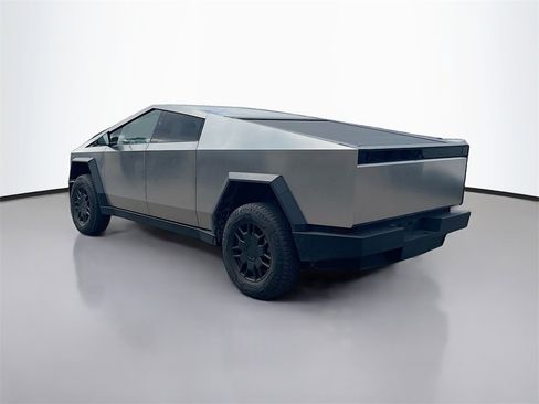 Used 2024 Tesla Cybertruck AWD Crew Cab image 5