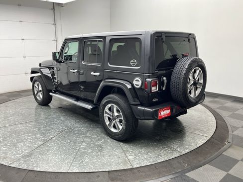 Used 2022 Jeep Wrangler Unlimited Sahara w/ Cold Weather Group AWD/4WD image 2